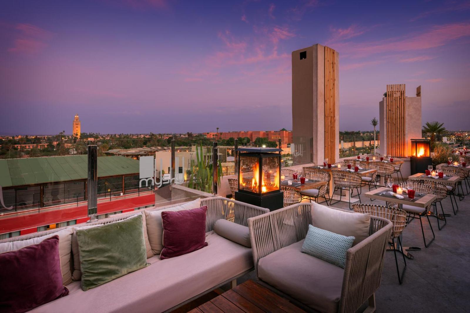 Hivernage Hotel & Spa Marrakesh Exterior photo Rooftop bar at the Four Seasons Hotel, Marrakech